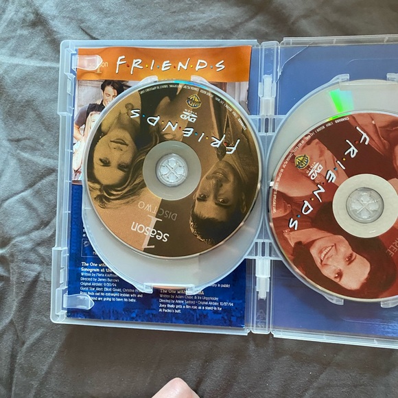 Friends season 1 - Picture 3 of 5